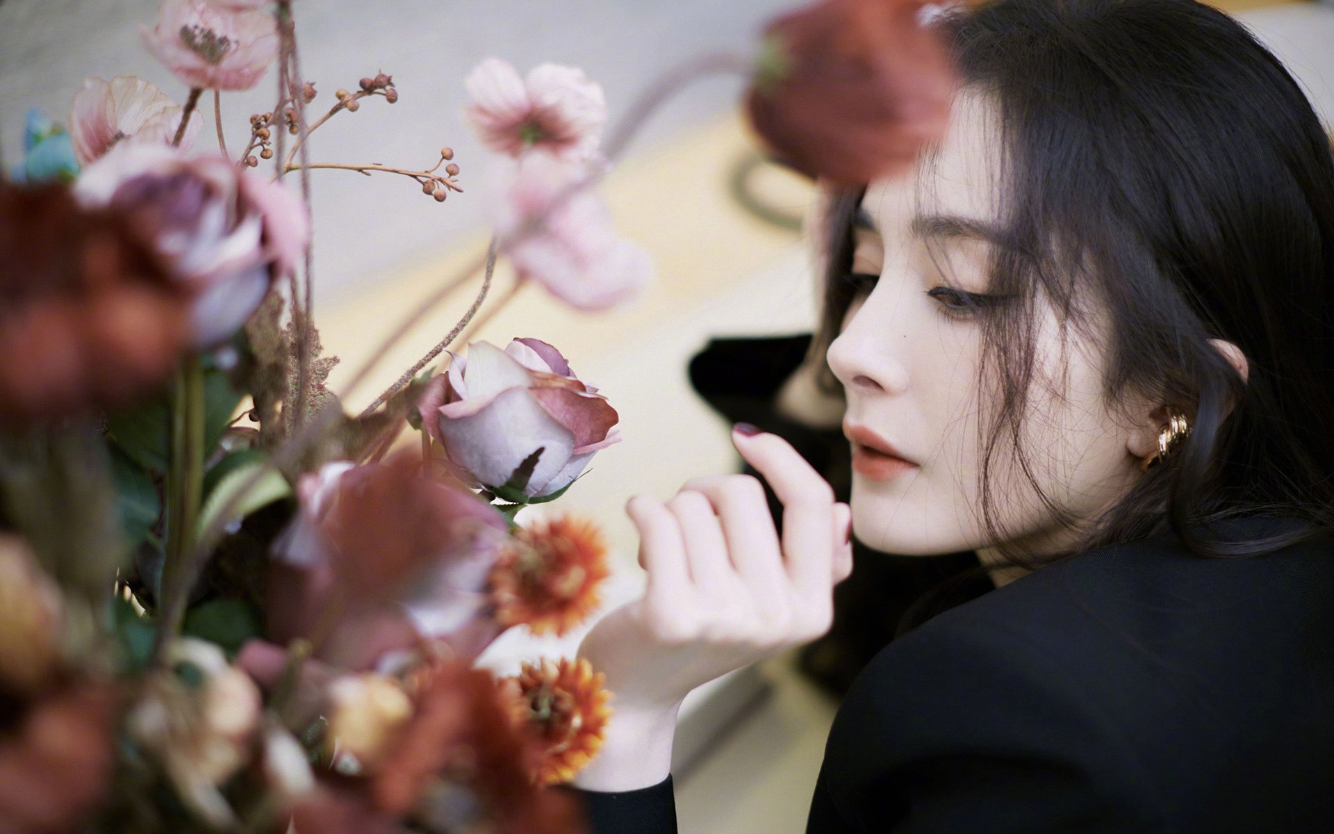 中国女篮在整体协防中提升默契配合,中圄女篮